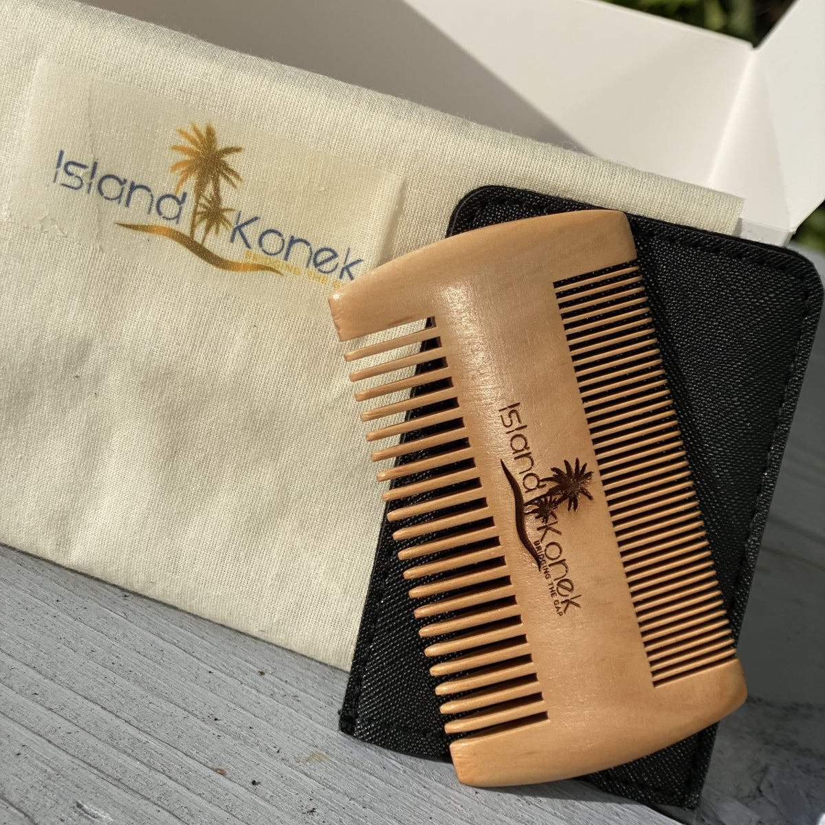 Islander Comb IslandKonek Beard Comb