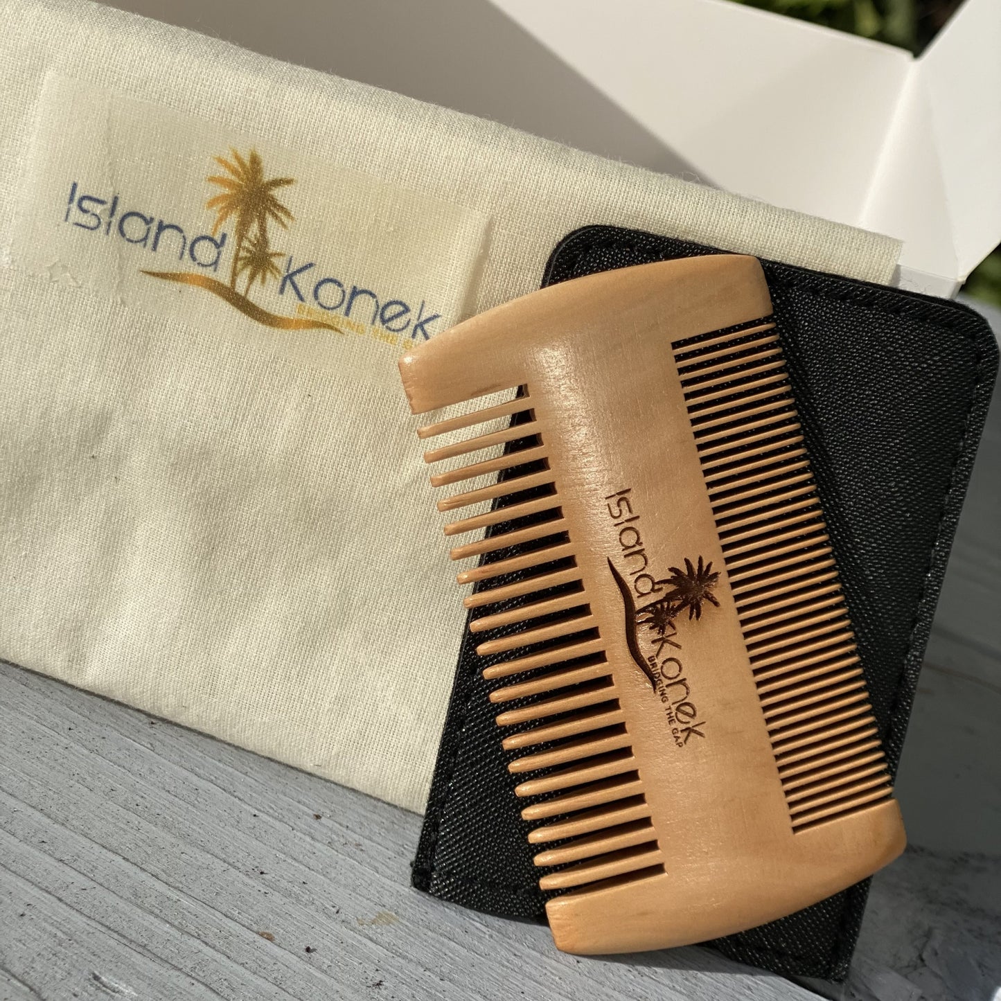 IslandKonek Beard Comb