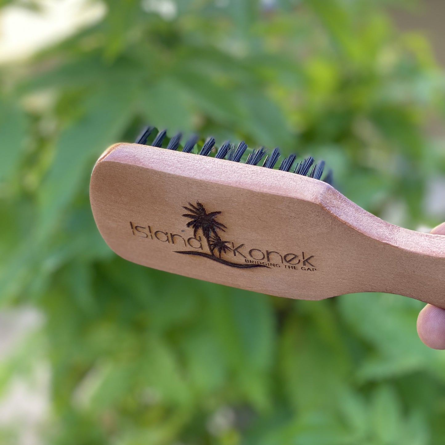 IslandKonek Hair Brush